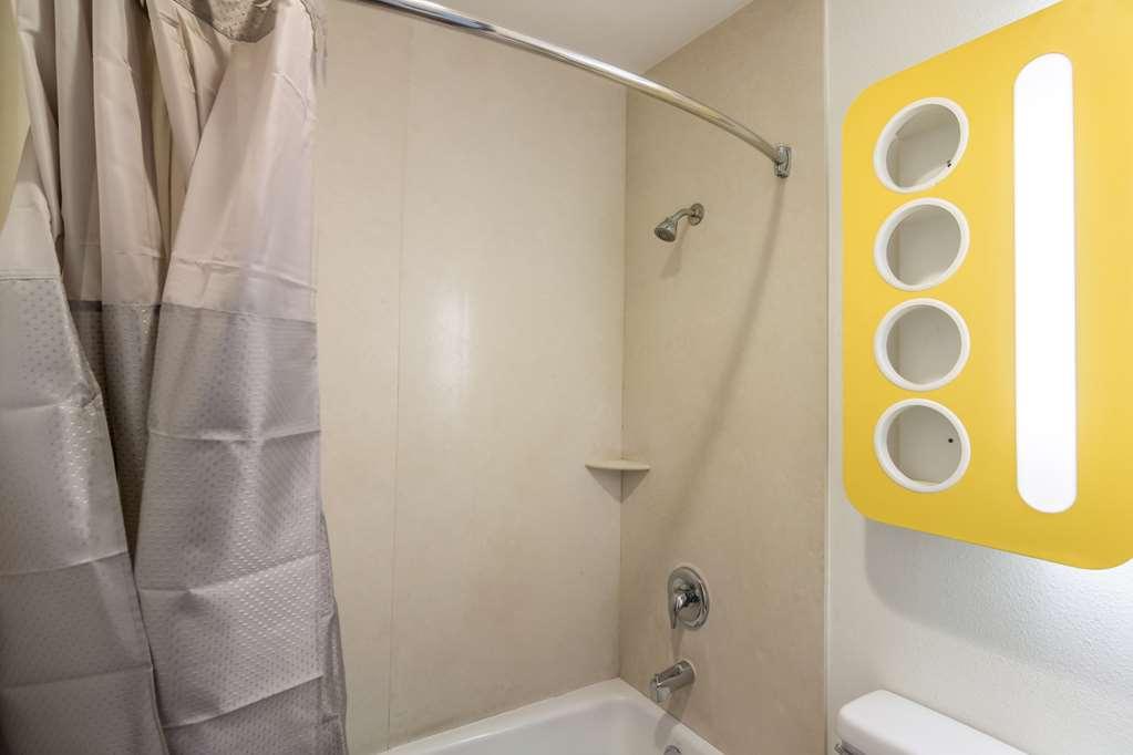 Motel 6 Бел Гардънс Стая снимка